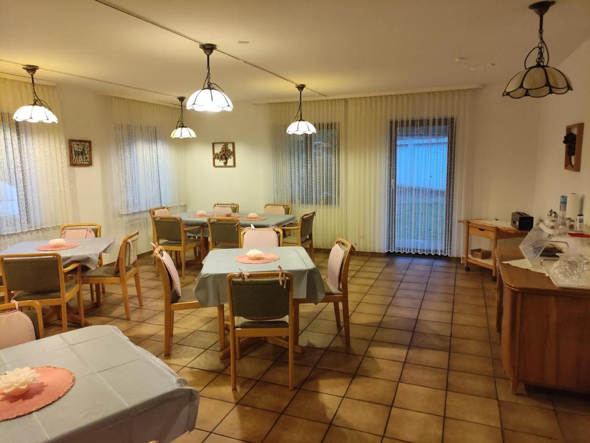 Auf Dem Roten Fels Eppenbrunn Esterno foto